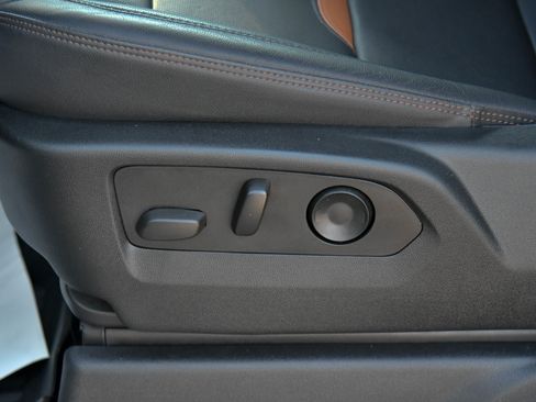 Used 2022 GMC Sierra 1500 AT4 w/ AT4 Premium Package image 19