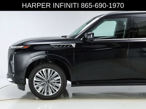 Used 2025 INFINITI QX80 Sensory AWD/4WD image 3
