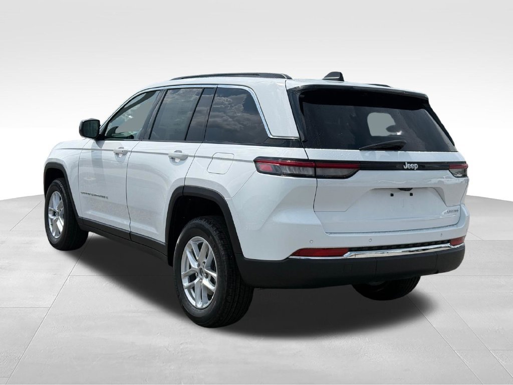 New 2026 Jeep Grand Cherokee 2WD image 3
