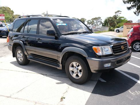 Used 2000 Toyota Land Cruiser AWD/4WD image 7