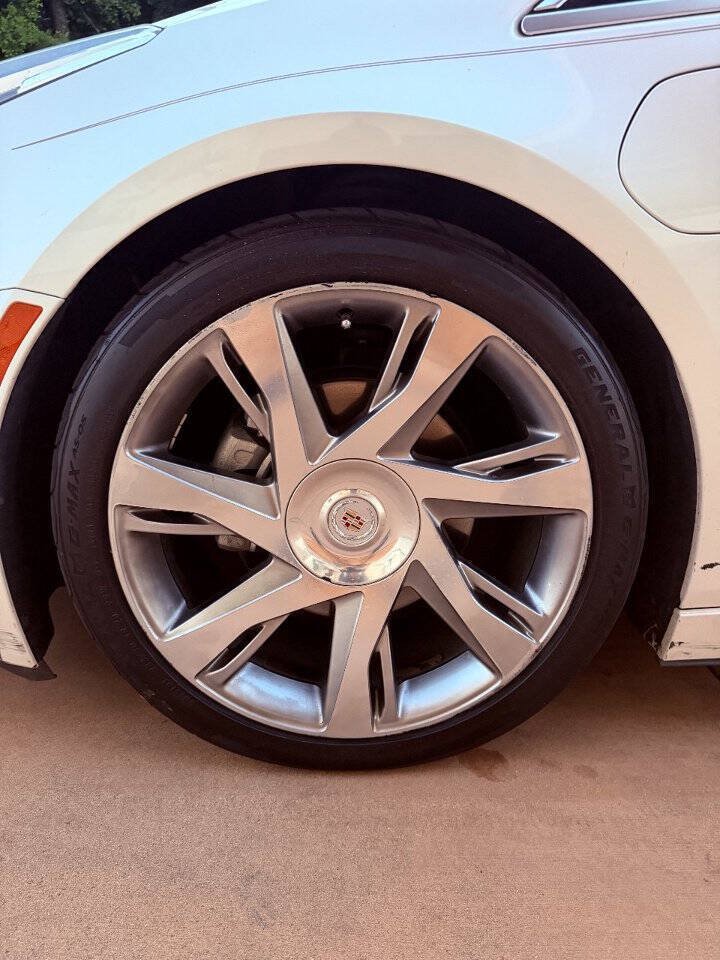 Used 2014 Cadillac ELR w/ Luxury Package FWD image 30