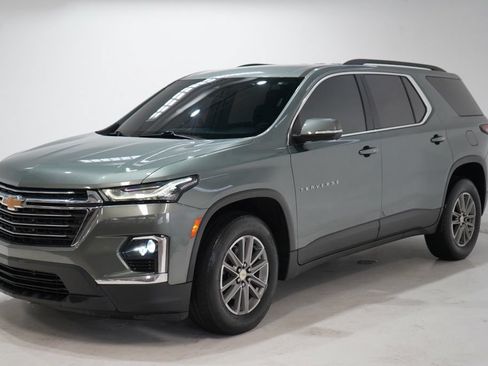 Used 2022 Chevrolet Traverse LT AWD/4WD image 3