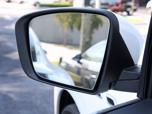 Used 2022 Maserati Levante GT image 10