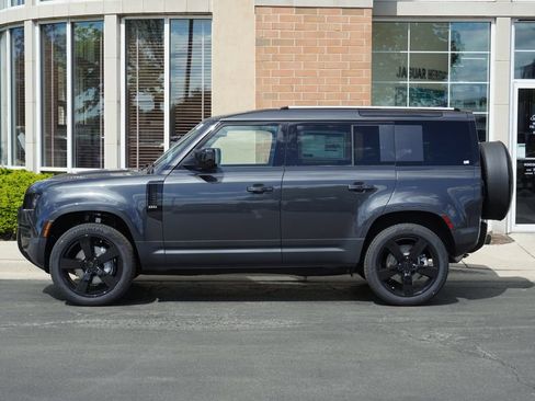 Used 2026 Land Rover Defender 110 S AWD/4WD image 2