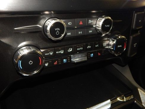 New 2025 Ford F350 Lariat w/ Lariat Ultimate Package image 25