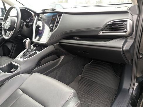 Used 2022 Subaru Outback Limited XT image 4