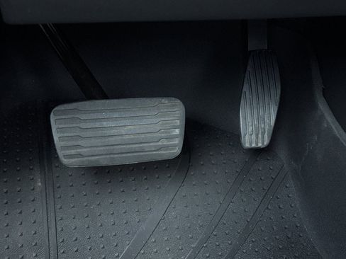 Used 2020 Chevrolet Silverado 1500 W/T w/ WT Value Package image 37