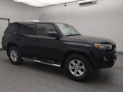 Used 2018 Toyota 4Runner SR5 RWD image 11
