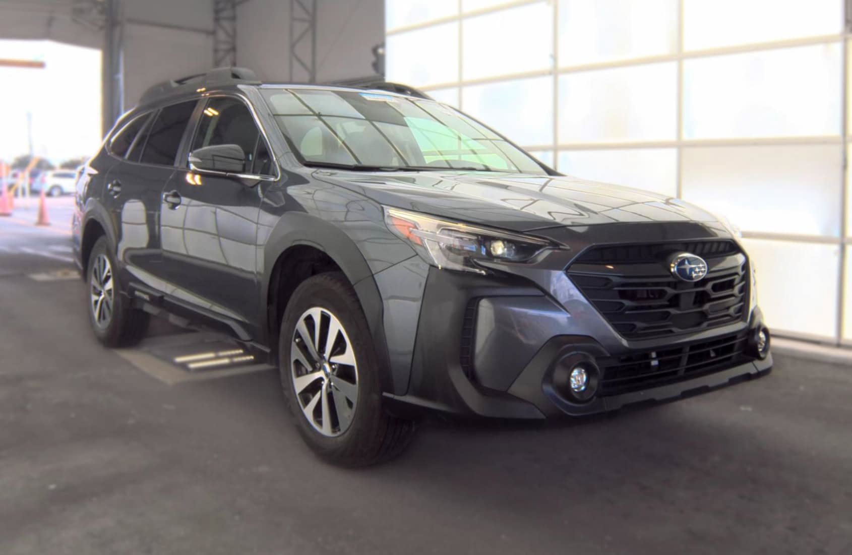 Used 2024 Subaru Outback Premium AWD/4WD image 12