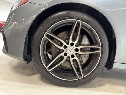 Used 2018 Mercedes-Benz E 43 AMG 4MATIC Sedan w/ Premium 3 Package image 9