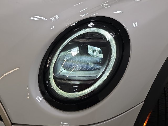 Used 2026 MINI Cooper 2-Door Hardtop FWD image 26