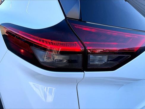 Used 2024 Nissan Rogue S image 27