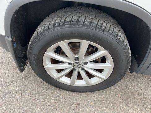 Used 2017 Volkswagen Tiguan Wolfsburg Edition image 19