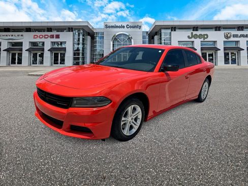Certified 2023 Dodge Charger SXT RWD image 4