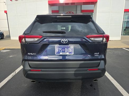 Used 2022 Toyota RAV4 XLE w/ Convenience Package AWD/4WD image 5
