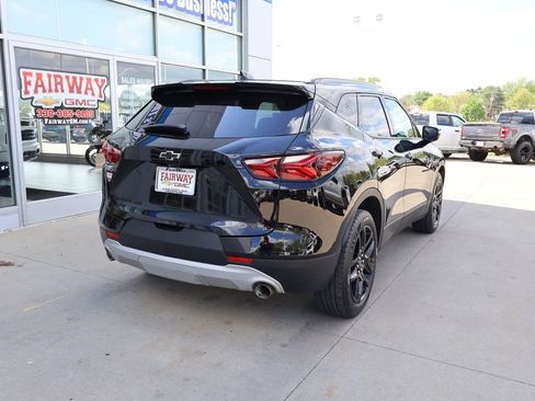 Used 2022 Chevrolet Blazer LT w/ Sound & Technology Package AWD/4WD image 3