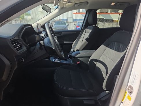 Used 2025 Ford Escape Active image 4
