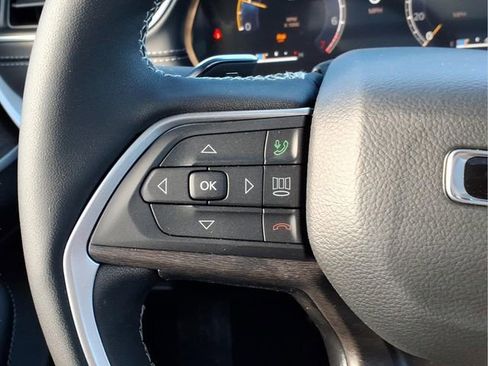 New 2025 Jeep Grand Cherokee Limited AWD/4WD image 22