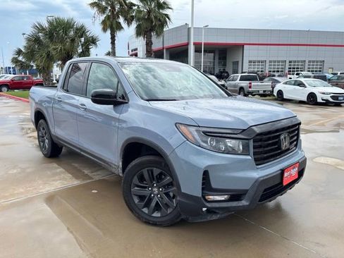 Used 2023 Honda Ridgeline Sport image 1