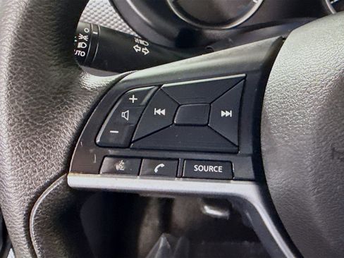 Used 2019 Nissan Kicks S image 14