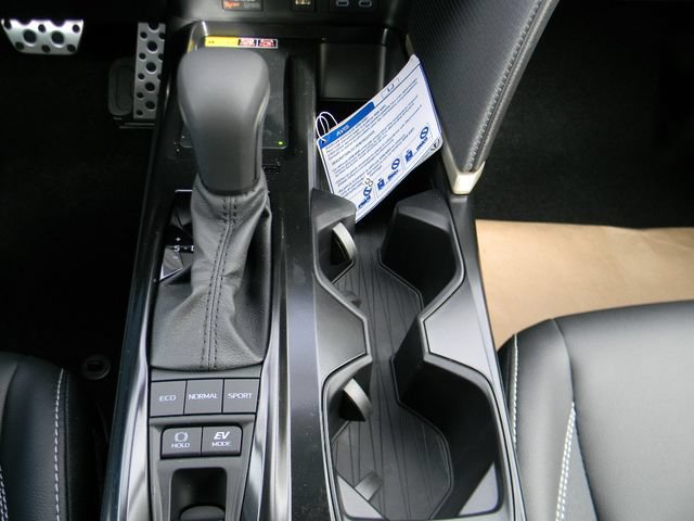 New 2026 Toyota Camry SE w/ Multimedia Upgrade Package AWD/4WD image 16