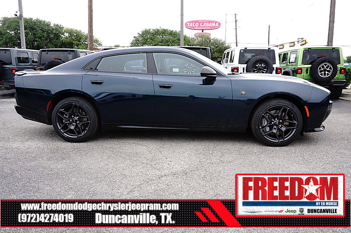 New 2026 Dodge Charger Scat Pack w/ Blacktop Package AWD/4WD image 6