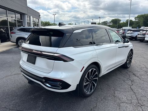 Certified 2024 Lincoln Nautilus Black Label AWD/4WD image 8