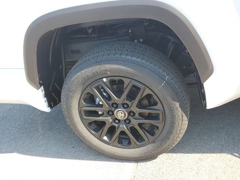 Used 2026 Toyota Tundra SR5 w/ SX Package AWD/4WD image 5