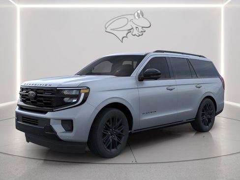 New 2026 Ford Expedition Platinum w/ Stealth Appearance Package AWD/4WD image 2