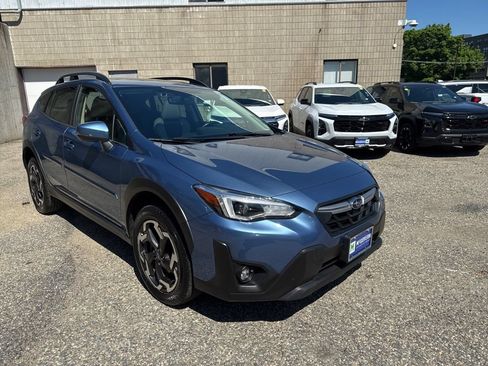 Used 2023 Subaru Crosstrek 2.5i Limited w/ Moonroof Package AWD/4WD image 9