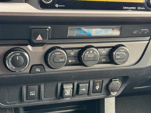 Used 2023 Toyota Tacoma TRD Off-Road image 33