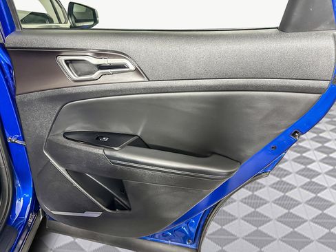 Used 2023 Kia Sportage EX image 28