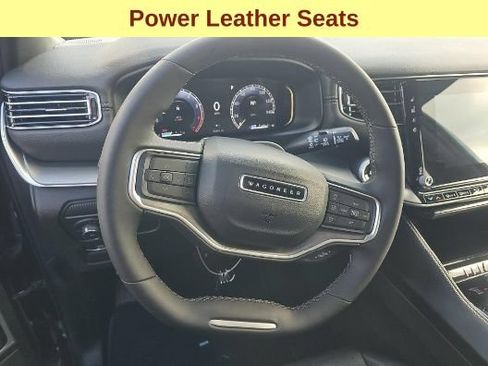 Used 2025 Jeep Wagoneer Series II AWD/4WD image 11