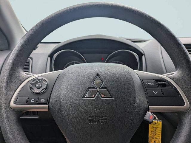 Used 2025 Mitsubishi Outlander Sport ES AWD/4WD image 27