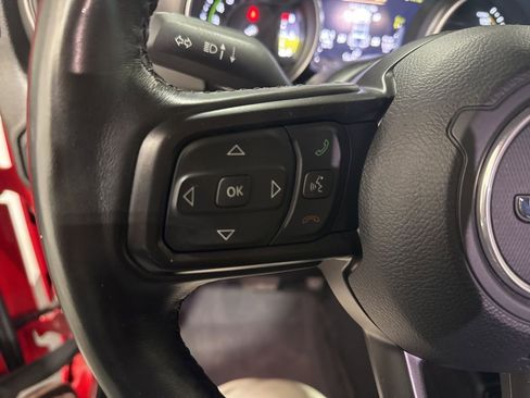 Used 2023 Jeep Wrangler Unlimited w/ Cold Weather Group image 21