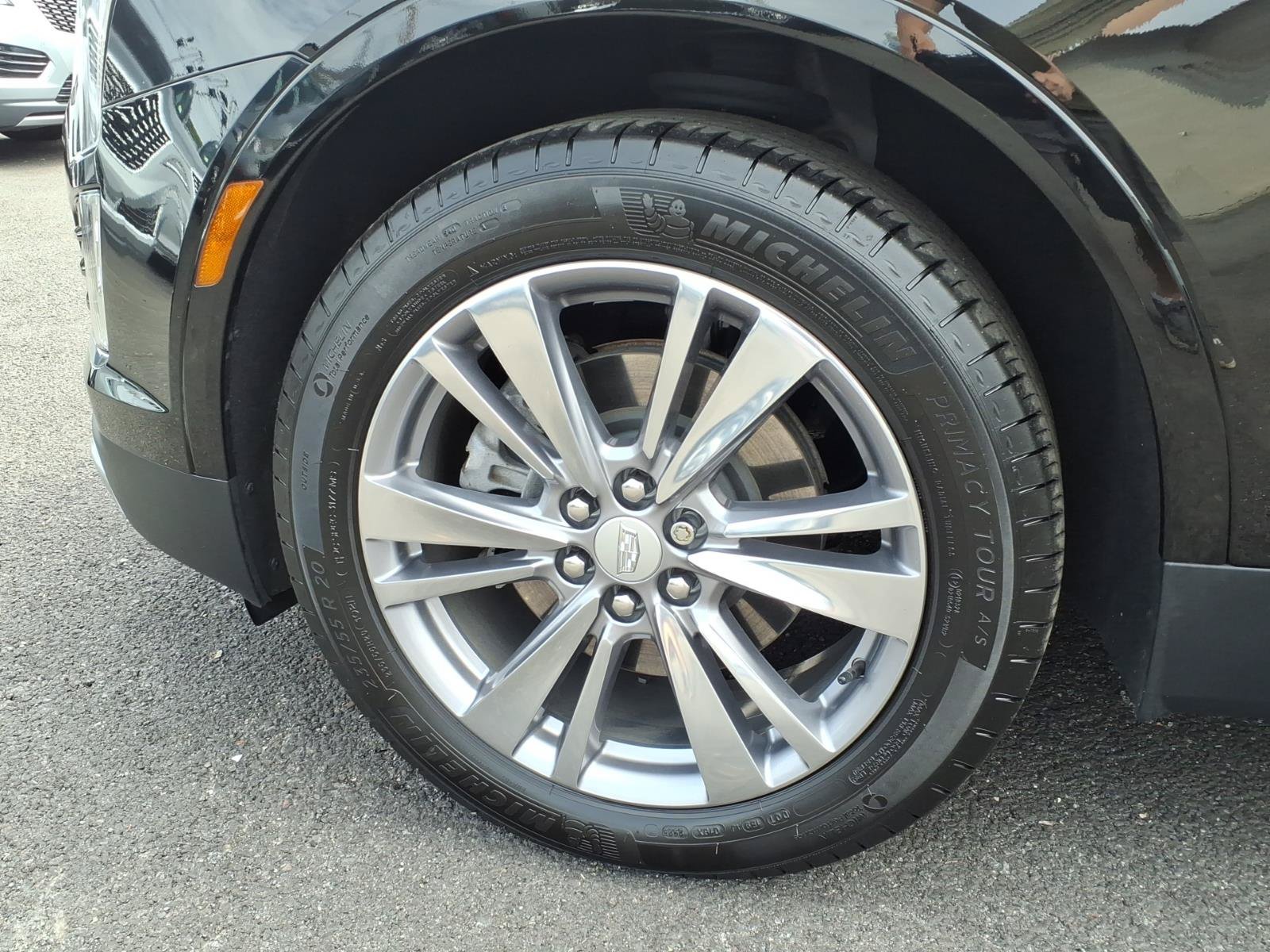 Certified 2024 Cadillac XT5 Premium Luxury AWD/4WD image 9