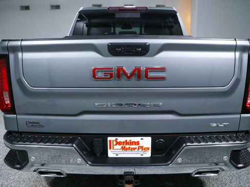 Used 2024 GMC Sierra 1500 SLT w/ SLT Premium Plus Package AWD/4WD image 8