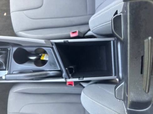 Used 2024 Hyundai Elantra SEL FWD image 22