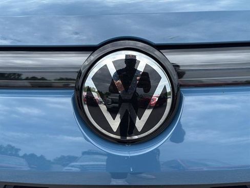 New 2026 Volkswagen Tiguan SE FWD image 11