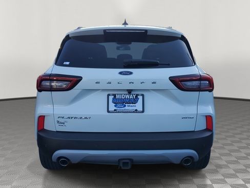 Certified 2023 Ford Escape Platinum w/ Premium Technology Package image 5