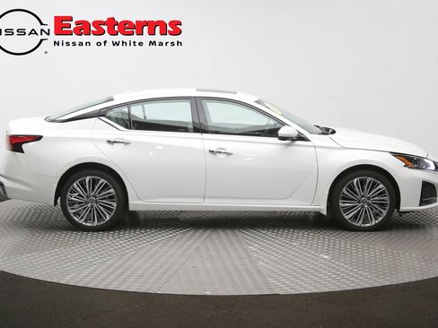 Used 2023 Nissan Altima 2.5 SL AWD/4WD image 4