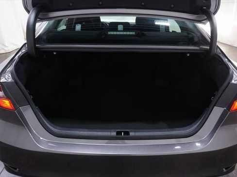 Certified 2021 Toyota Camry LE FWD image 6