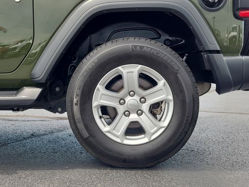 Used 2021 Jeep Wrangler Sport AWD/4WD image 11