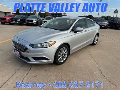 Used 2017 Ford Fusion SE w/ Fusion SE Technology Package