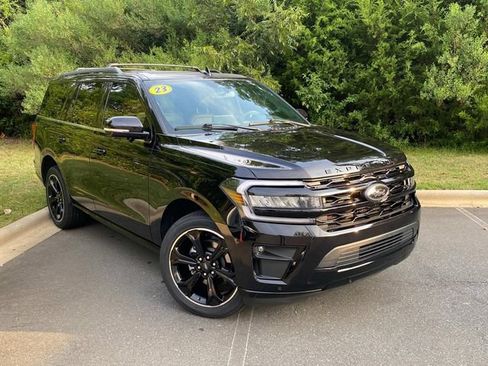 Used 2023 Ford Expedition Limited RWD image 1