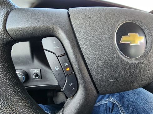 Used 2023 Chevrolet Express 2500 w/ Driver Convenience Package image 32