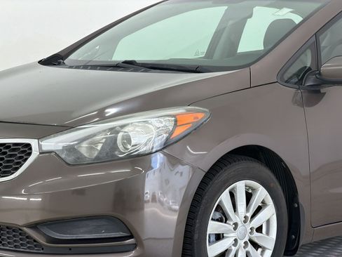 Used 2014 Kia Forte LX w/ Popular Package FWD image 11