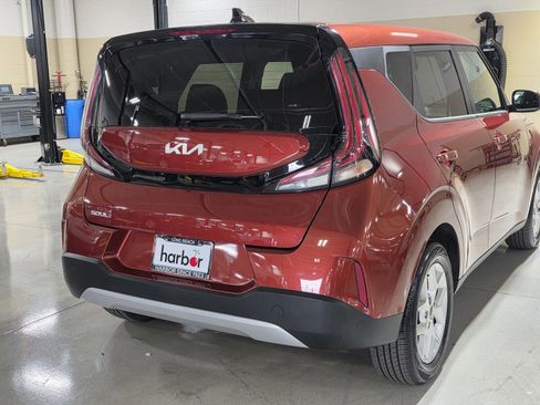 Used 2023 Kia Soul LX w/ Option Group 015 image 11