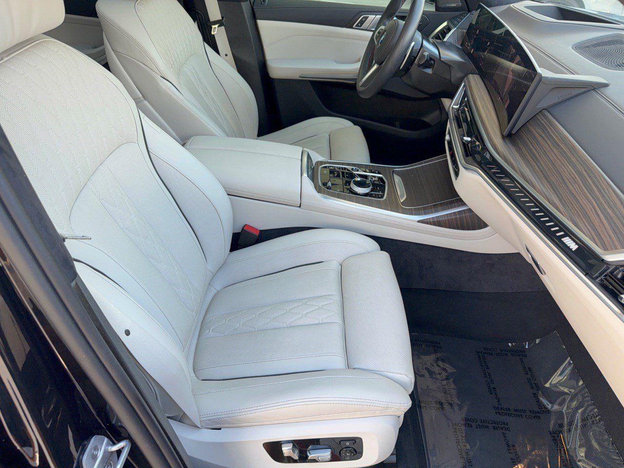 Used 2025 BMW X7 M60i w/ Executive Package AWD/4WD image 30