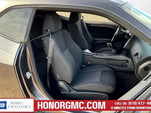 Used 2018 Dodge Challenger SXT w/ Blacktop Package image 27